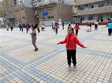 四个人打一个也有还手